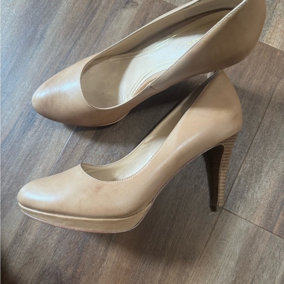 Cole Haan NikeAir Chelsea 11 B Tan Burnished Leather Platform Pumps/Heels - Picture 3 of 7